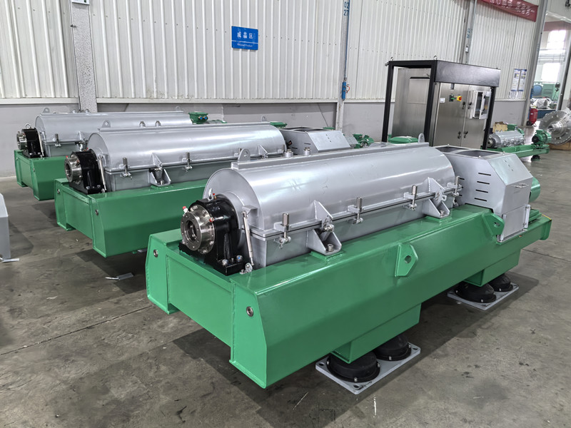 20251104 Sludge dewatering centrifuge